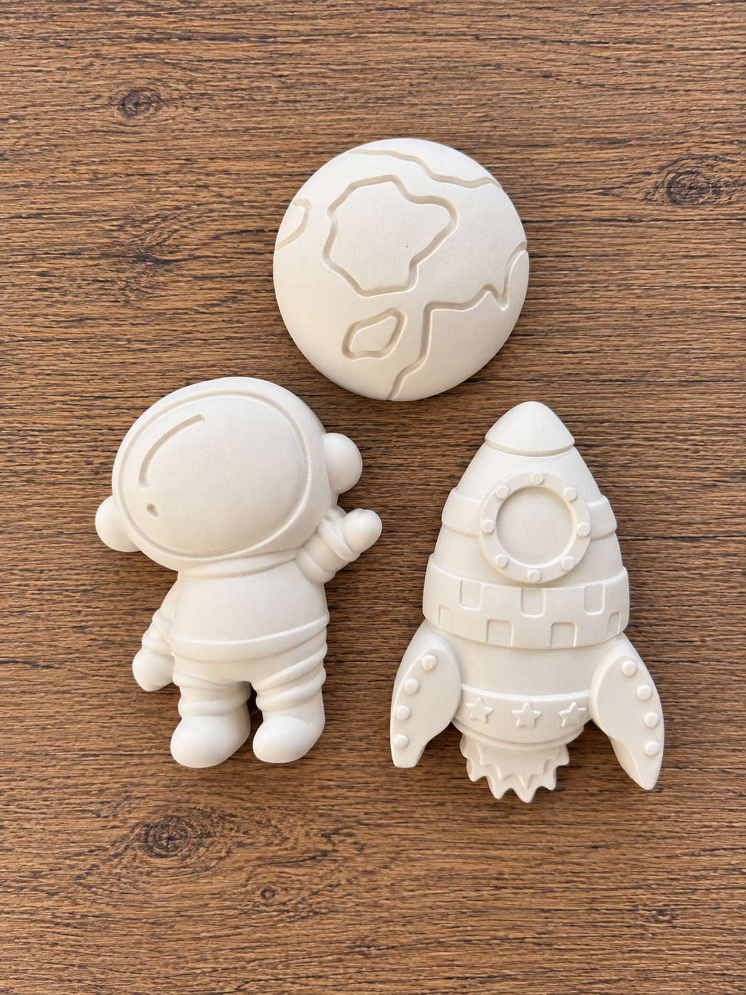 Outer-space Plaster Painting Kit!